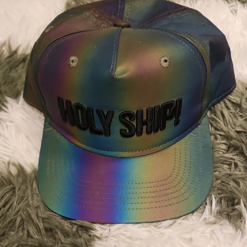 Holy Ship! Paparazzi Hat